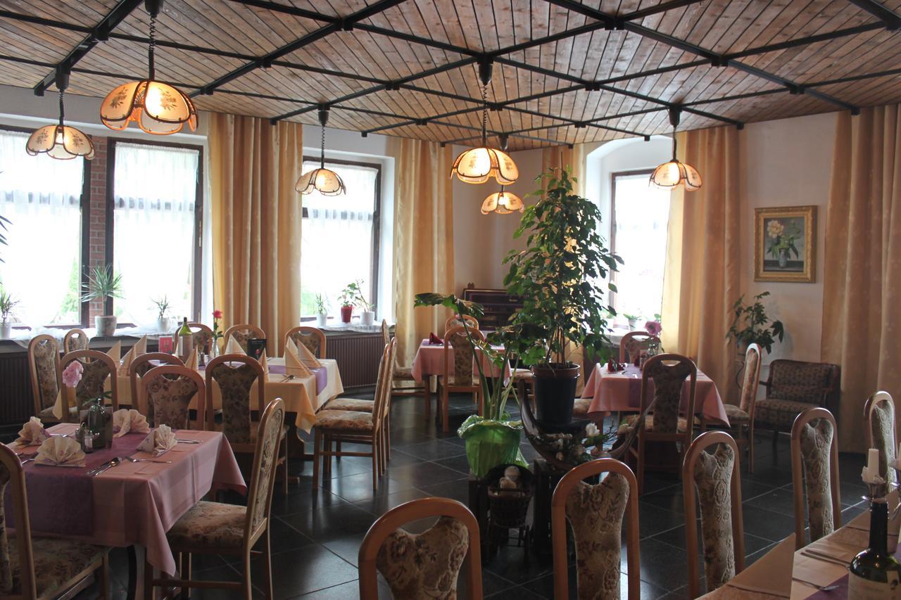 Pension Und Restaurant Die Burg Ehrenfriedersdorf Eksteriør bilde